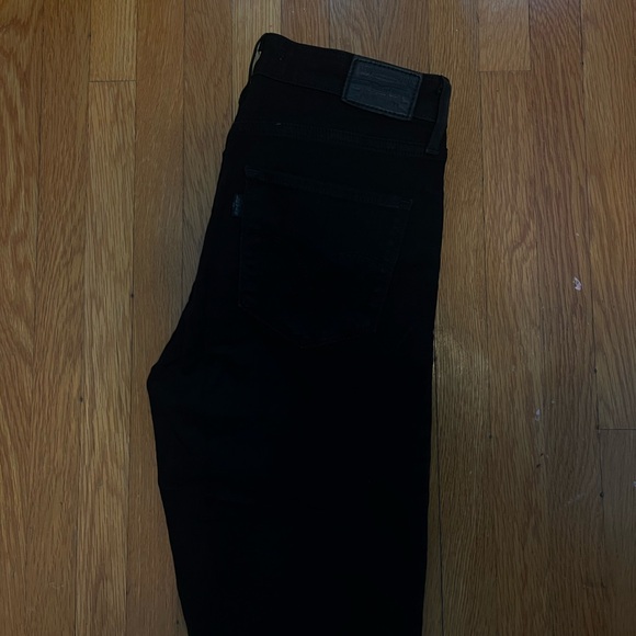 Highrise skinny black Levi’s jeans 28 - Picture 2 of 3